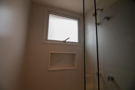 Apartamento à venda com 442m², 4 quartos e 6 vagas Apartamento à venda com 442m², 4 quartos e 6 vagasBanheiro da Suíte 3