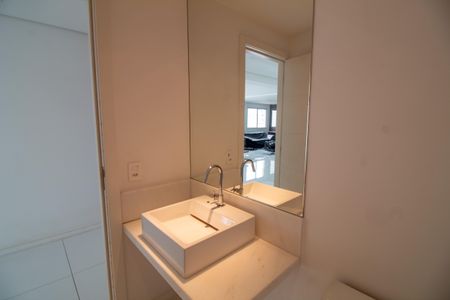 Apartamento à venda com 442m², 4 quartos e 6 vagas Apartamento à venda com 442m², 4 quartos e 6 vagasLavabo