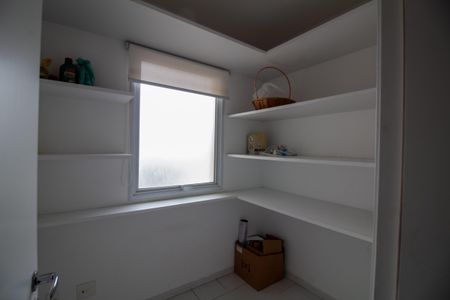 Apartamento à venda com 442m², 4 quartos e 6 vagas Apartamento à venda com 442m², 4 quartos e 6 vagasDispensa