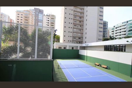 Apartamento à venda com 442m², 4 quartos e 6 vagas Apartamento à venda com 442m², 4 quartos e 6 vagasÁrea comum - Quadra