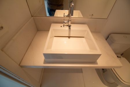 Apartamento à venda com 442m², 4 quartos e 6 vagas Apartamento à venda com 442m², 4 quartos e 6 vagasLavabo