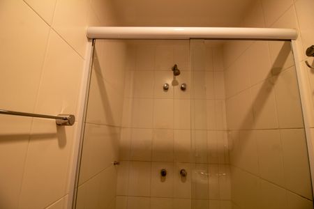 Apartamento à venda com 442m², 4 quartos e 6 vagas Apartamento à venda com 442m², 4 quartos e 6 vagasBanheiro de Serviço