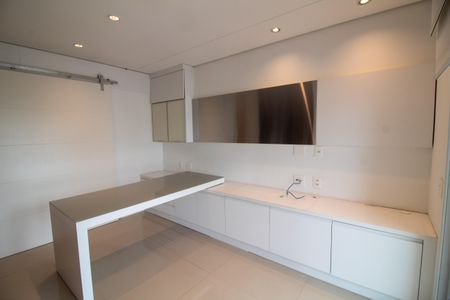 Apartamento à venda com 442m², 4 quartos e 6 vagas Apartamento à venda com 442m², 4 quartos e 6 vagasSuíte 2