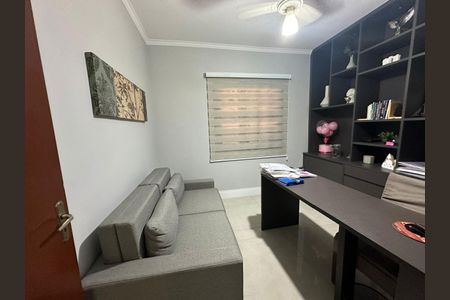 Casa de condomínio à venda com 400m², 4 quartos e 5 vagas Casa de condomínio à venda com 400m², 4 quartos e 5 vagasEscritório