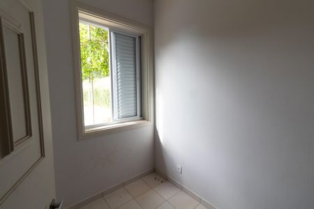 Casa de condomínio à venda com 750m², 4 quartos e 4 vagas Casa de condomínio à venda com 750m², 4 quartos e 4 vagasQUARTO DA ÁREA DE SERVIÇO