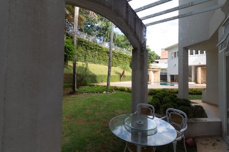 Casa de condomínio à venda com 750m², 4 quartos e 4 vagas Casa de condomínio à venda com 750m², 4 quartos e 4 vagasCOZINHA