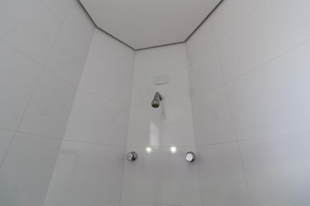 Casa de condomínio à venda com 750m², 4 quartos e 4 vagas Casa de condomínio à venda com 750m², 4 quartos e 4 vagasBANHEIRO SOCIAL