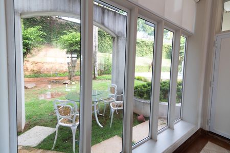 Casa de condomínio à venda com 750m², 4 quartos e 4 vagas Casa de condomínio à venda com 750m², 4 quartos e 4 vagasSALA DE JANTAR