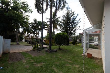 Casa de condomínio à venda com 750m², 4 quartos e 4 vagas Casa de condomínio à venda com 750m², 4 quartos e 4 vagasÁREA EXTERNAA