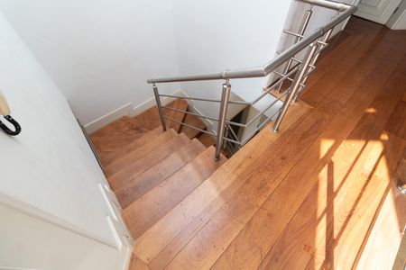 Casa de condomínio à venda com 750m², 4 quartos e 4 vagas Casa de condomínio à venda com 750m², 4 quartos e 4 vagasESCADAS