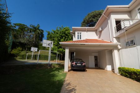 Casa de condomínio à venda com 750m², 4 quartos e 4 vagas Casa de condomínio à venda com 750m², 4 quartos e 4 vagasÁREA EXTERNAA