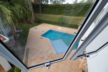 Casa de condomínio à venda com 750m², 4 quartos e 4 vagas Casa de condomínio à venda com 750m², 4 quartos e 4 vagasPISCINA