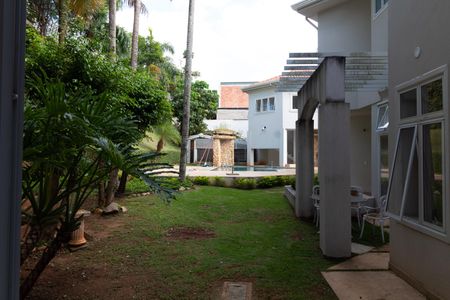 Casa de condomínio à venda com 750m², 4 quartos e 4 vagas Casa de condomínio à venda com 750m², 4 quartos e 4 vagasÁREA EXTERNAS