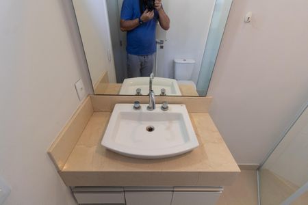 Casa de condomínio à venda com 750m², 4 quartos e 4 vagas Casa de condomínio à venda com 750m², 4 quartos e 4 vagasBANHEIRO DA SUITE 2