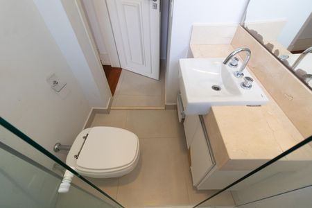 Casa de condomínio à venda com 750m², 4 quartos e 4 vagas Casa de condomínio à venda com 750m², 4 quartos e 4 vagasBANHEIRO DA QUARTO 3