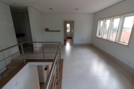Casa de condomínio à venda com 750m², 4 quartos e 4 vagas Casa de condomínio à venda com 750m², 4 quartos e 4 vagasSALA PISO SUPERIOR