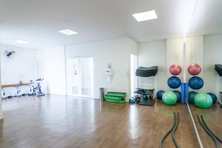 Apartamento para alugar com 137m², 2 quartos e 2 vagas Apartamento para alugar com 137m², 2 quartos e 2 vagasÁrea comum - Academia