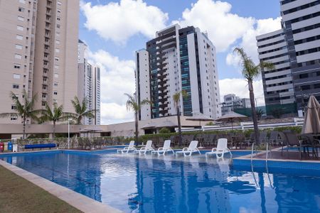 Apartamento para alugar com 137m², 2 quartos e 2 vagas Apartamento para alugar com 137m², 2 quartos e 2 vagasÁrea comum - Piscina