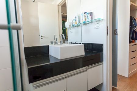 Apartamento para alugar com 137m², 2 quartos e 2 vagas Apartamento para alugar com 137m², 2 quartos e 2 vagasBanheiro do Quarto 1