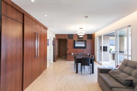 Apartamento para alugar com 137m², 2 quartos e 2 vagas Apartamento para alugar com 137m², 2 quartos e 2 vagasSala