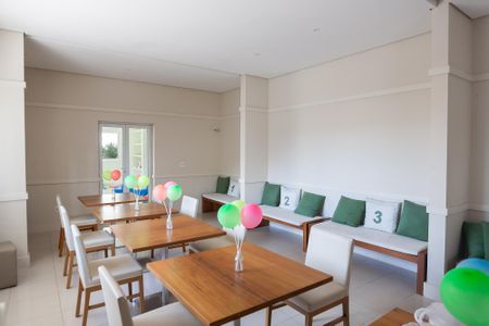 Apartamento para alugar com 137m², 2 quartos e 2 vagas Apartamento para alugar com 137m², 2 quartos e 2 vagasÁrea comum - Salão de festas
