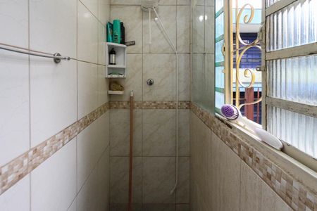 Casa à venda com 160m², 4 quartos e 3 vagas Casa à venda com 160m², 4 quartos e 3 vagascasa 2/banheiro