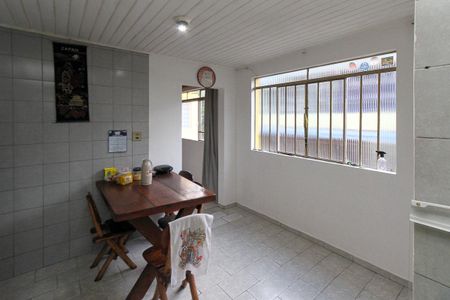 Casa à venda com 160m², 4 quartos e 3 vagas Casa à venda com 160m², 4 quartos e 3 vagascasa 2/cozinha