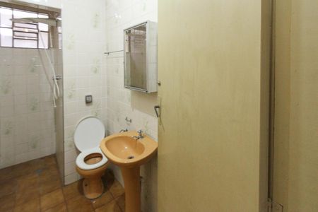 Casa à venda com 160m², 4 quartos e 3 vagas Casa à venda com 160m², 4 quartos e 3 vagasBanheiro