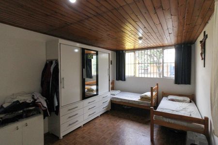 Casa à venda com 160m², 4 quartos e 3 vagas Casa à venda com 160m², 4 quartos e 3 vagascasa 2/Quarto 2