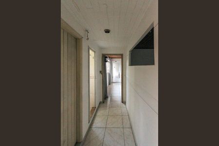 Casa à venda com 160m², 4 quartos e 3 vagas Casa à venda com 160m², 4 quartos e 3 vagascasa 2/corredor