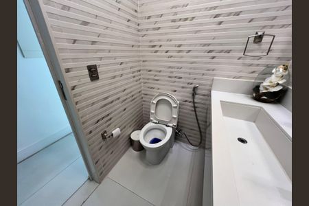 Casa à venda com 1200m², 4 quartos e 8 vagas Casa à venda com 1200m², 4 quartos e 8 vagaslavabo 3