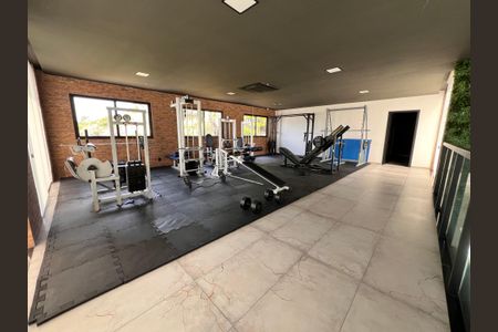 Casa à venda com 1200m², 4 quartos e 8 vagas Casa à venda com 1200m², 4 quartos e 8 vagasÁrea comum - Academia