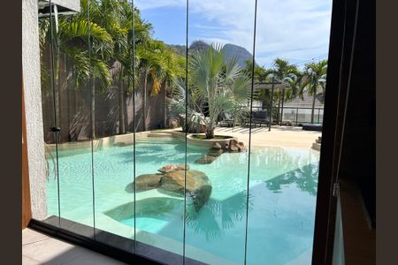 Casa à venda com 1200m², 4 quartos e 8 vagas Casa à venda com 1200m², 4 quartos e 8 vagasvista da Sala/Cozinha