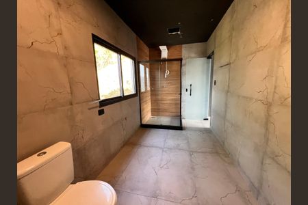 Casa à venda com 1200m², 4 quartos e 8 vagas Casa à venda com 1200m², 4 quartos e 8 vagasLavabo do escritório