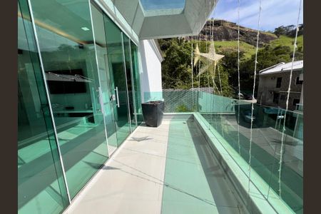 Casa à venda com 1200m², 4 quartos e 8 vagas Casa à venda com 1200m², 4 quartos e 8 vagasvaranda da suíte 3