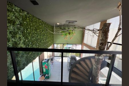 Casa à venda com 1200m², 4 quartos e 8 vagas Casa à venda com 1200m², 4 quartos e 8 vagasÁrea comum - Academia vista