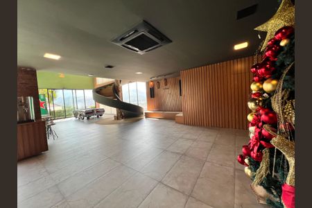 Casa à venda com 1200m², 4 quartos e 8 vagas Casa à venda com 1200m², 4 quartos e 8 vagasSala/Cozinha