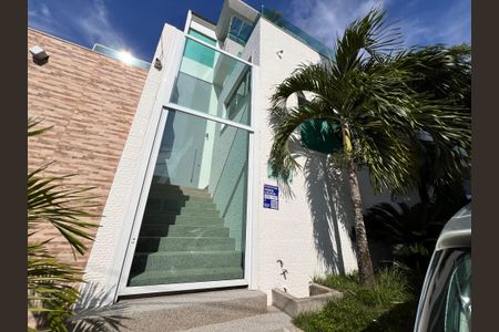 Casa à venda com 1200m², 4 quartos e 8 vagas Casa à venda com 1200m², 4 quartos e 8 vagasFachada/Placa