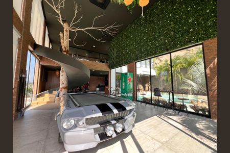 Casa à venda com 1200m², 4 quartos e 8 vagas Casa à venda com 1200m², 4 quartos e 8 vagasSala/Cozinha