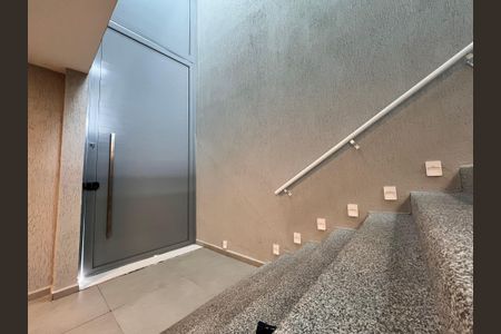 Casa à venda com 1200m², 4 quartos e 8 vagas Casa à venda com 1200m², 4 quartos e 8 vagasCorredor