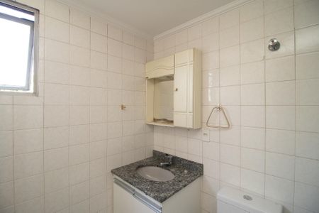 Apartamento à venda com 70m², 3 quartos e 1 vaga Apartamento à venda com 70m², 3 quartos e 1 vagaBanheiro 1