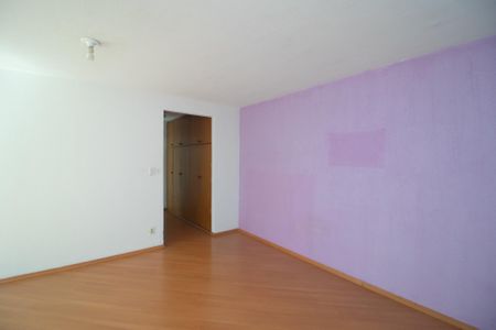 Apartamento à venda com 70m², 3 quartos e 1 vaga Apartamento à venda com 70m², 3 quartos e 1 vagaSala