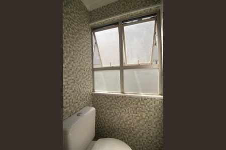 Apartamento à venda com 70m², 3 quartos e 1 vaga Apartamento à venda com 70m², 3 quartos e 1 vagaBanheiro Suite