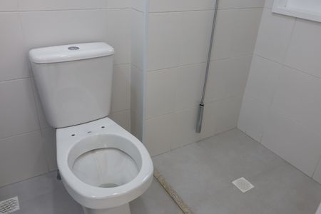 Apartamento à venda com 64m², 2 quartos e 2 vagas Apartamento à venda com 64m², 2 quartos e 2 vagasBanheiro da Suíte 2