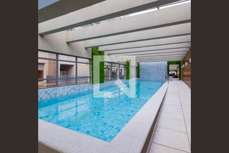 Apartamento à venda com 64m², 2 quartos e 2 vagas Apartamento à venda com 64m², 2 quartos e 2 vagasÁrea comum - Piscina