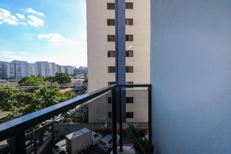 Apartamento à venda com 124m², 3 quartos e 2 vagas Apartamento à venda com 124m², 3 quartos e 2 vagasVaranda do Quarto 2
