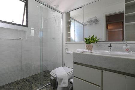 Apartamento para alugar com 66m², 2 quartos e 1 vaga Apartamento para alugar com 66m², 2 quartos e 1 vagaBanheiro