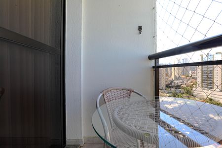 Apartamento para alugar com 66m², 2 quartos e 1 vaga Apartamento para alugar com 66m², 2 quartos e 1 vagaSacada