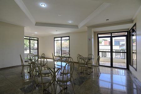 Apartamento para alugar com 66m², 2 quartos e 1 vaga Apartamento para alugar com 66m², 2 quartos e 1 vagaÁrea Comum - Salão de Festas