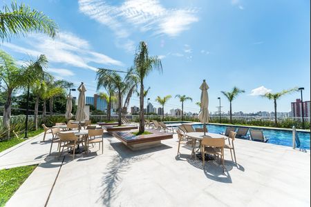 Apartamento à venda com 75m², 3 quartos e 2 vagas Apartamento à venda com 75m², 3 quartos e 2 vagasÁrea comum - Piscina